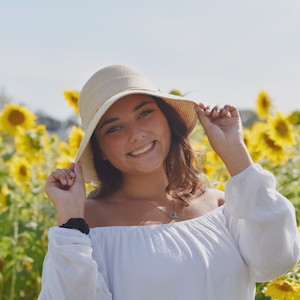 Meet your Posher, Cara